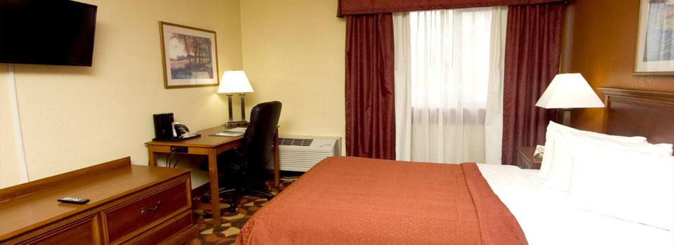 Quality Inn & Suites Kansas City I-435N Near Sports Complex Exterior foto